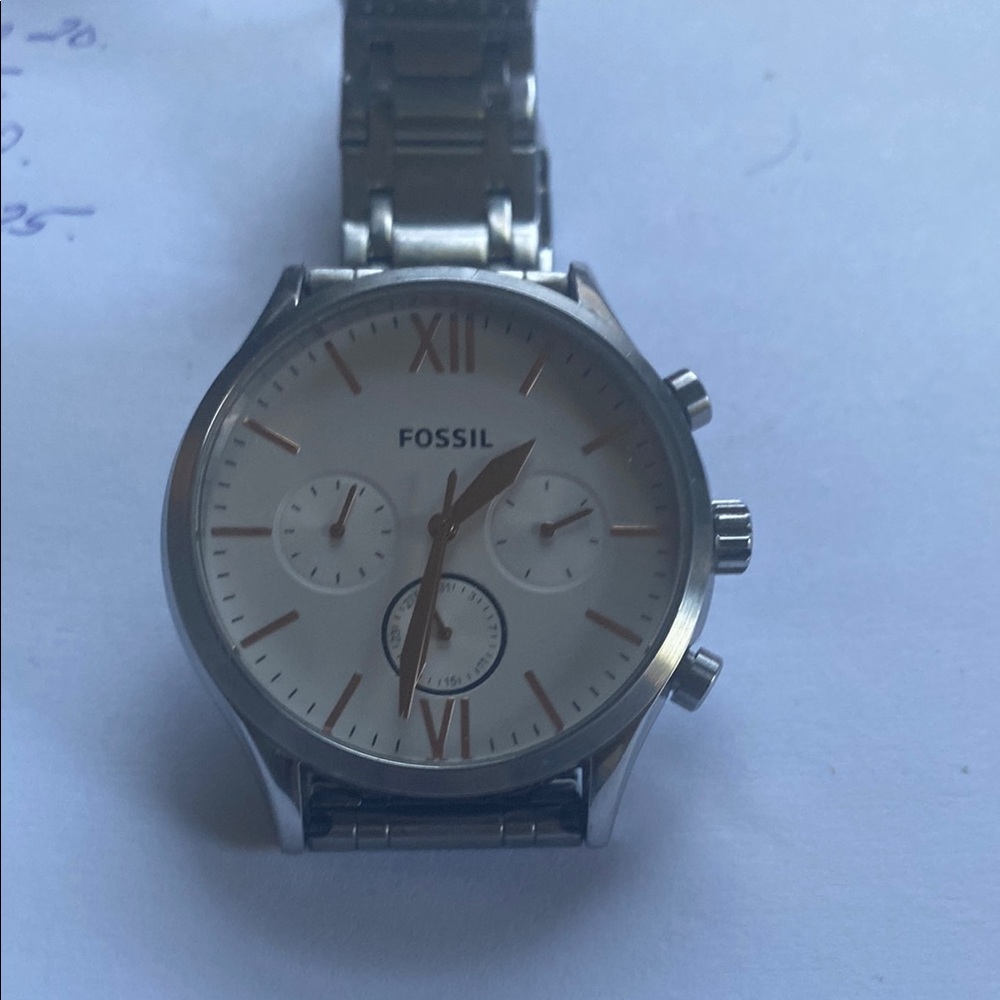 Fossil Silver Chronograph Watch with White Face chrono